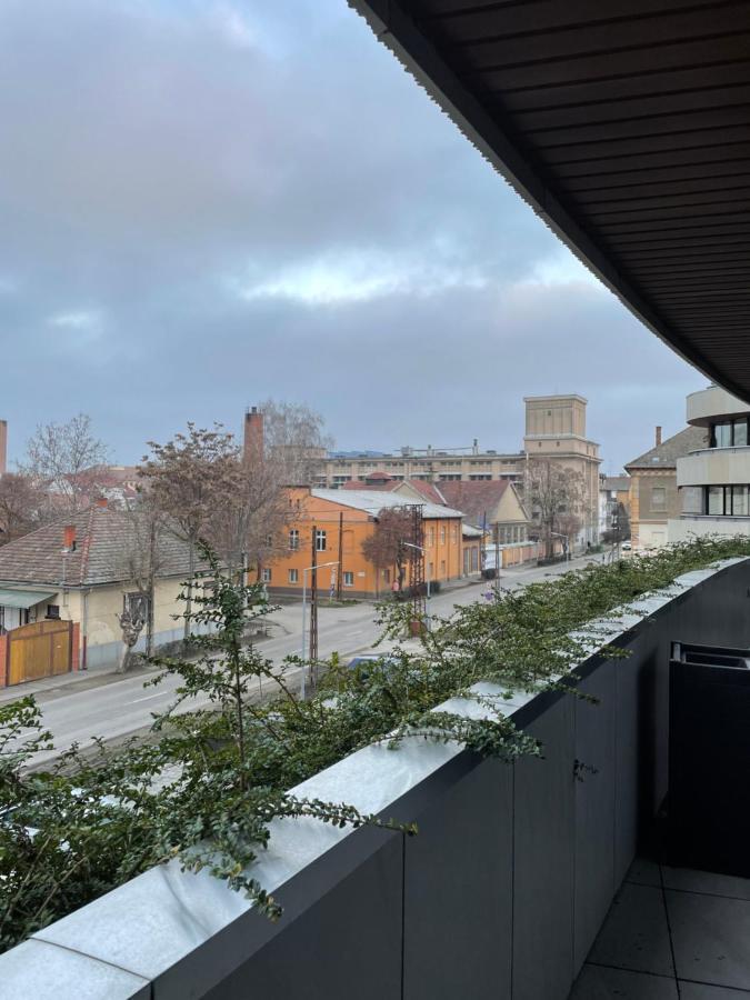 Design Apartman - Free Parking Szeged Exterior photo